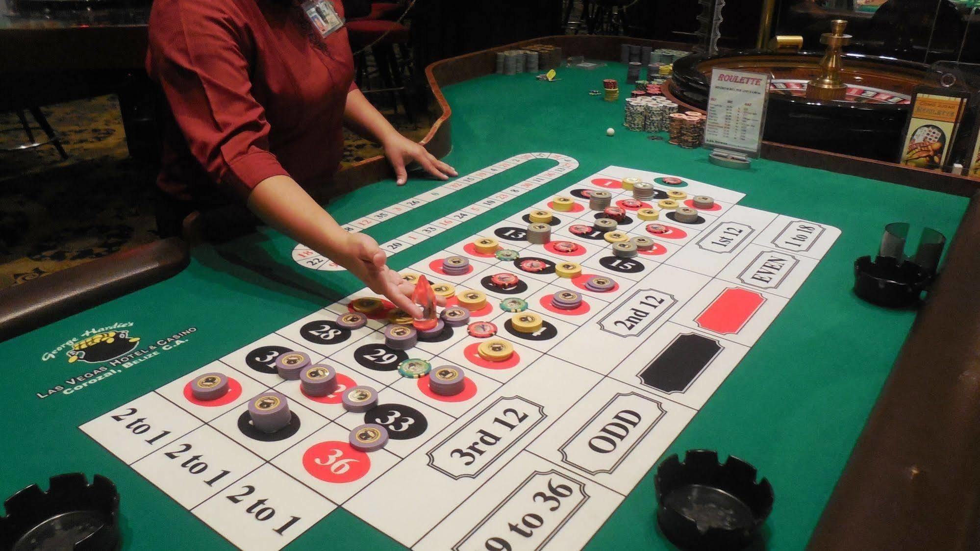 Las Vegas Hotel & Casino Corozal Town Esterno foto